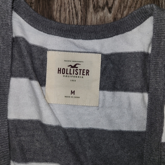 Cardigan - Picture 2 of 3